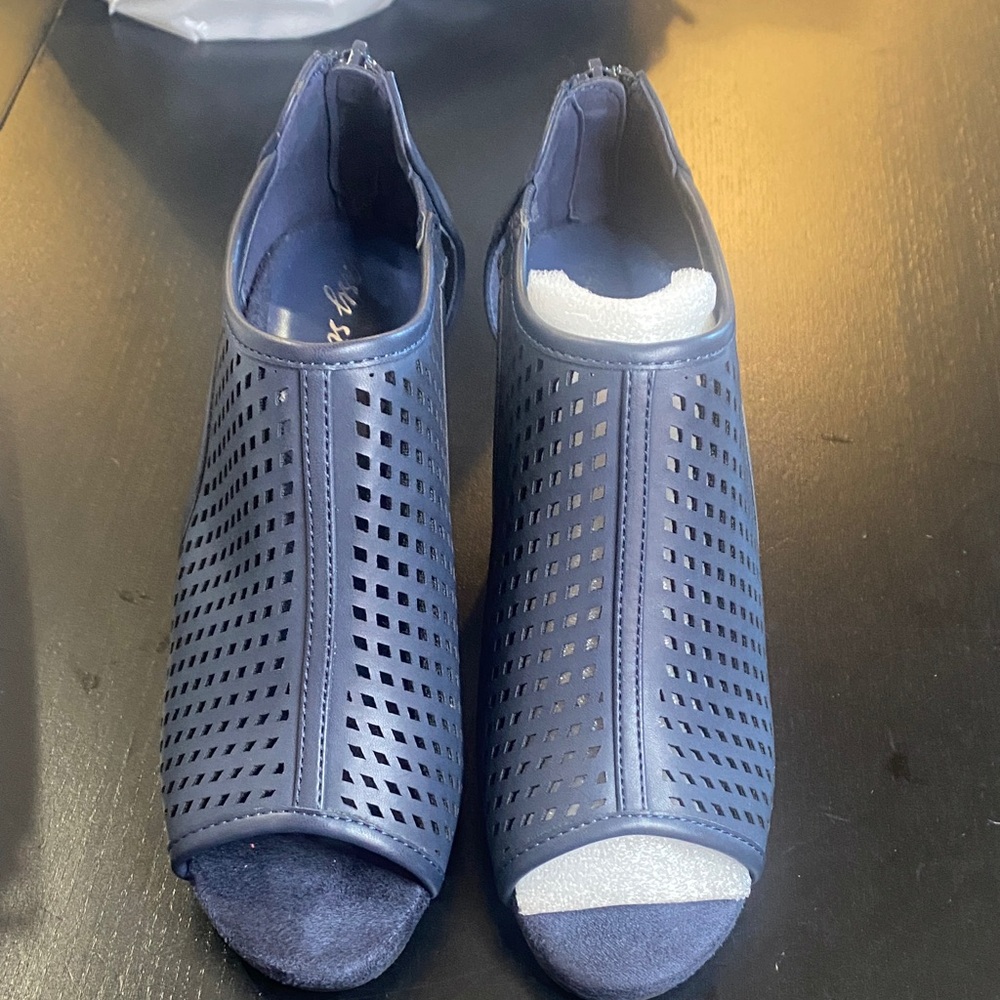 Easy Street Navy Perforated Mules
